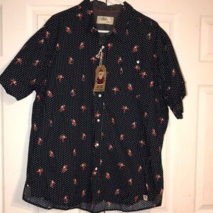Men’s NWT Free Planet Santa Shirt